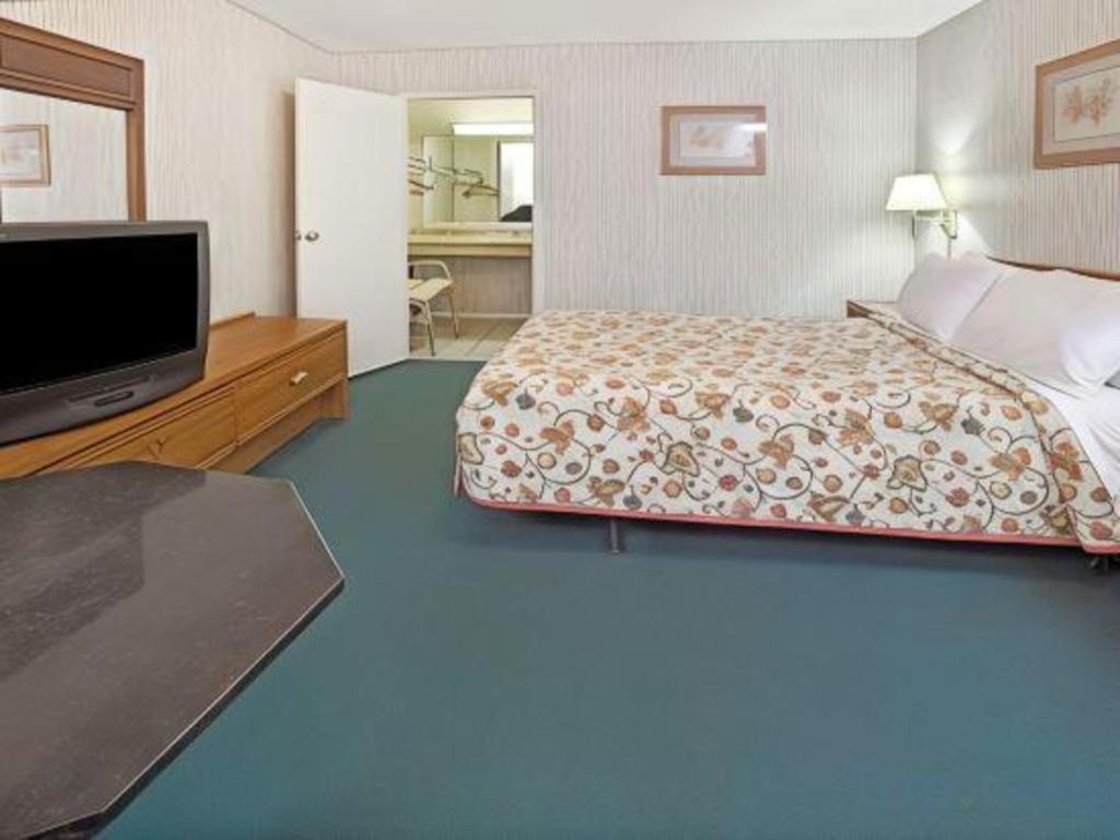 Knights Inn South Houston Tx Экстерьер фото