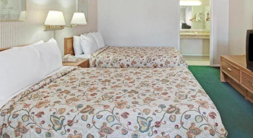 Knights Inn South Houston Tx Экстерьер фото