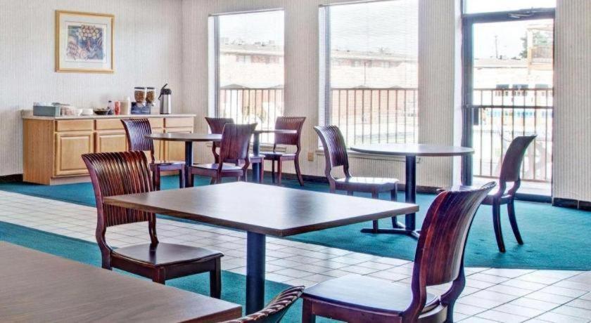 Knights Inn South Houston Tx Экстерьер фото