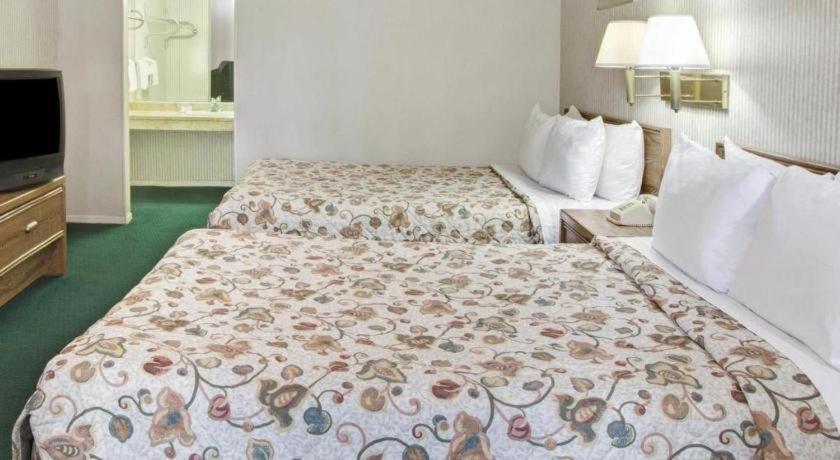 Knights Inn South Houston Tx Экстерьер фото
