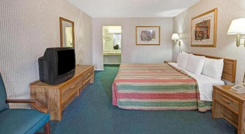 Knights Inn South Houston Tx Экстерьер фото