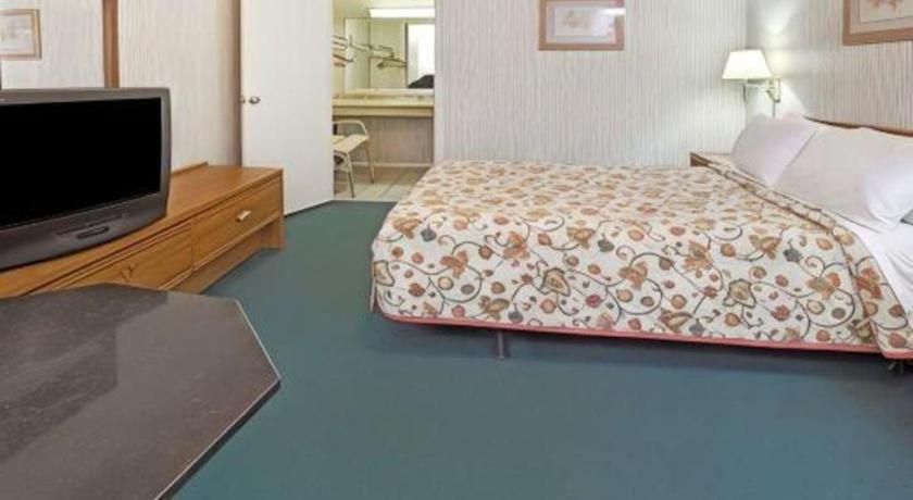 Knights Inn South Houston Tx Экстерьер фото