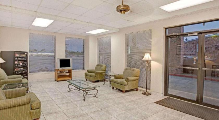 Knights Inn South Houston Tx Экстерьер фото